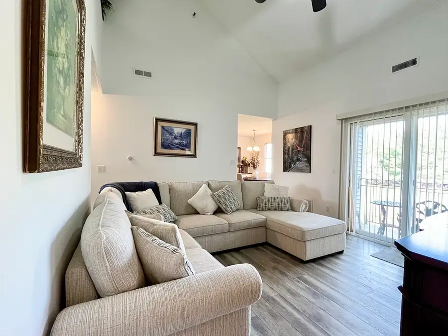 74 Tennis Plaza Rd #34, Dracut, MA 01826 - Image #2