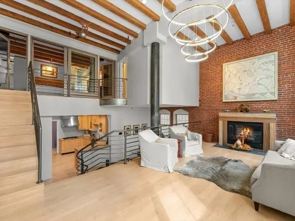 8-14 Newcomb St #4, Boston, MA 02118