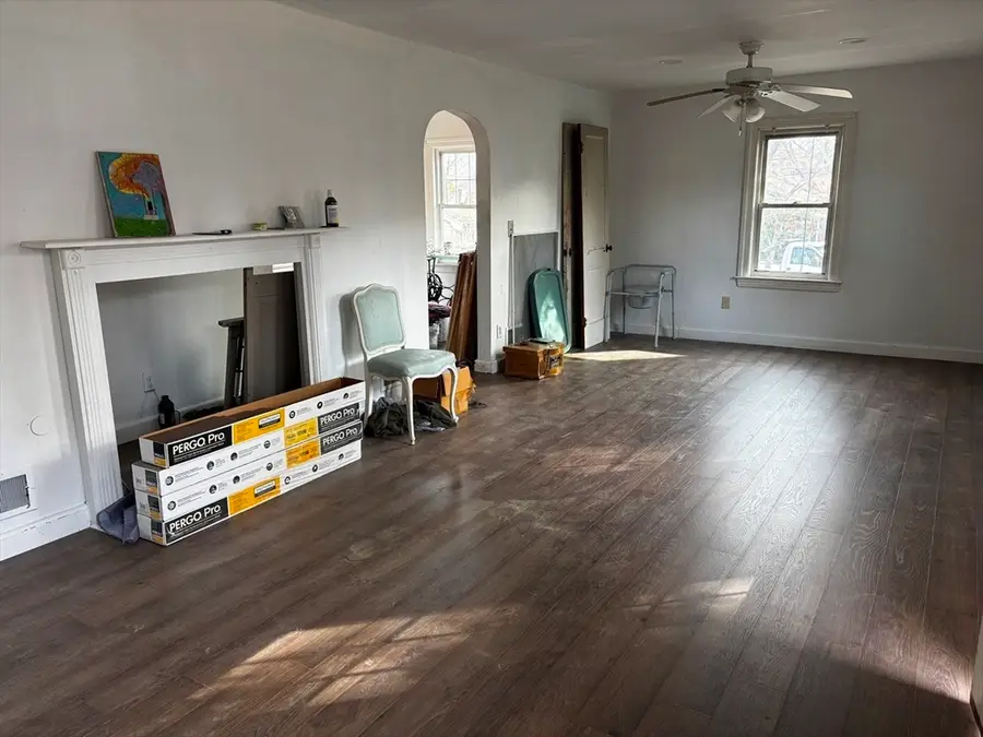 209 Lake Shore Dr, Weymouth, MA 02189 - Image #2