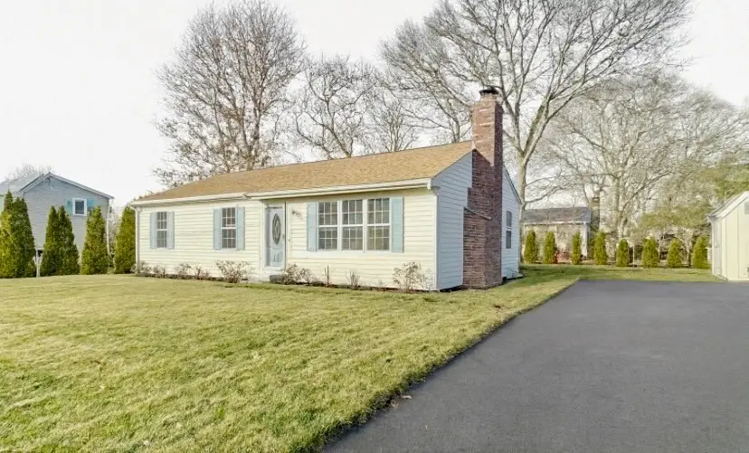 20 Swallow St, Teaticket, MA 02536 - Image #2