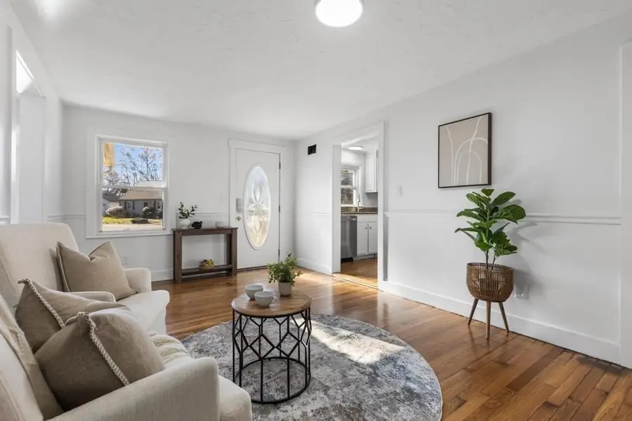 51 Himoor Cir, Randolph, MA 02368 - Image #3