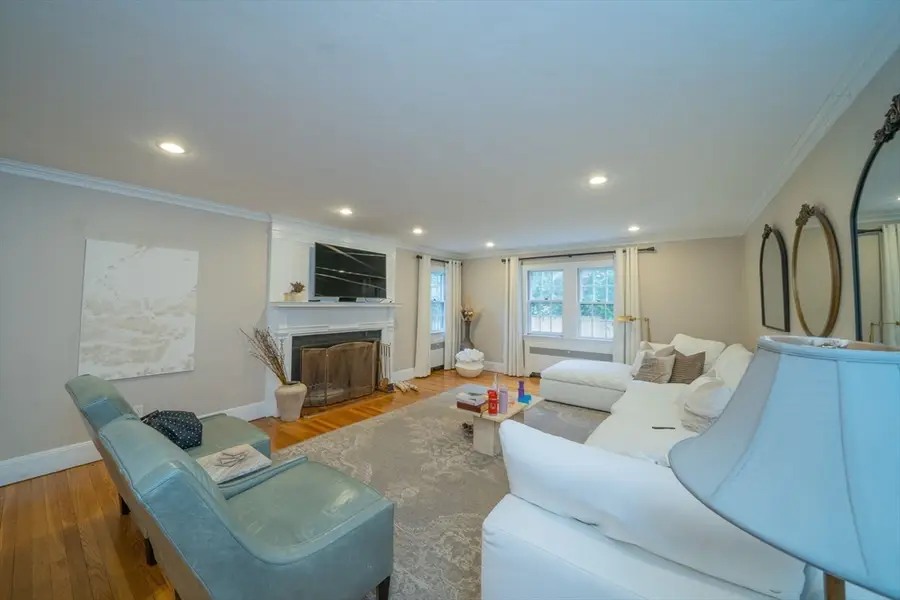 642 Centre St, Newton, MA 02458 - Image #3