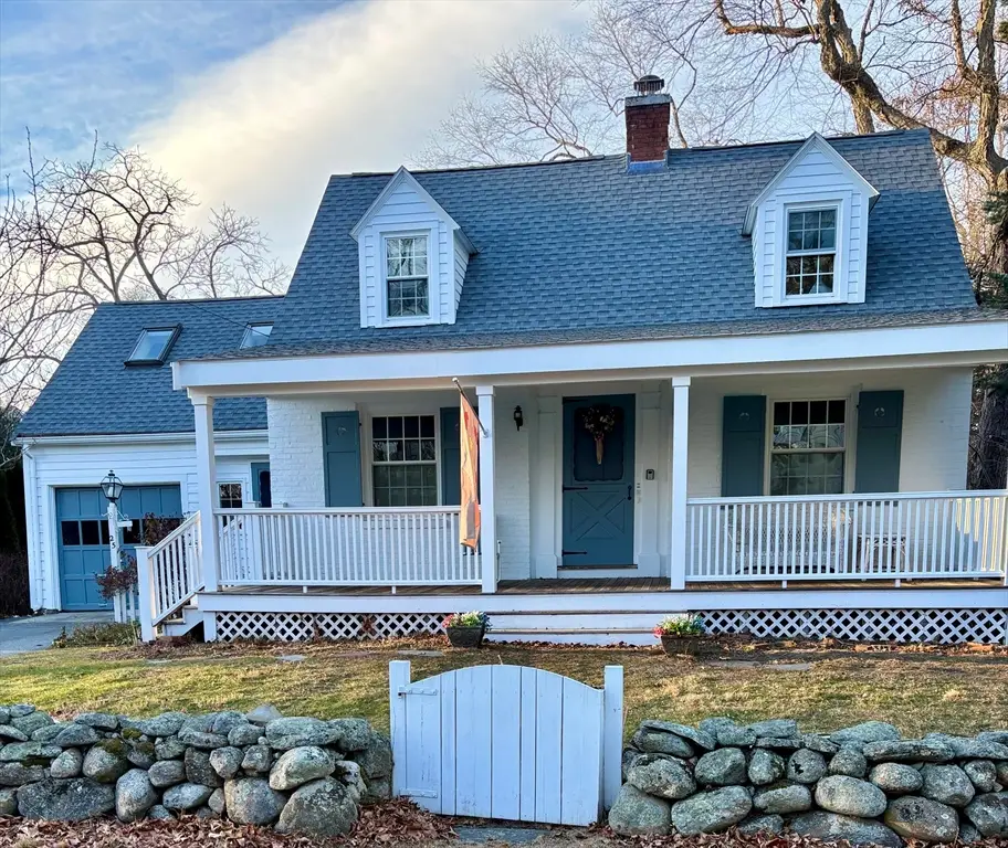 25 Woodward Ave, Reading, MA 01867 - Image #1