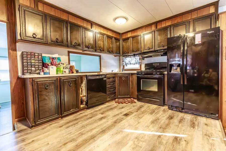 195 Shoreline Dr, Tewksbury, MA 01862 - Image #3