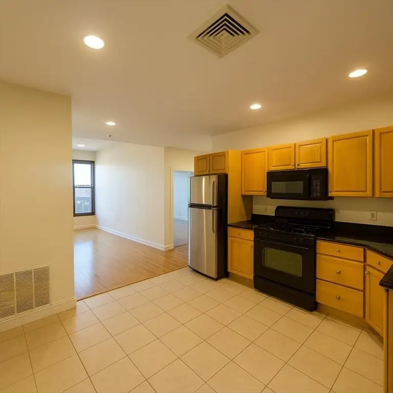 7 Central Sq #203, Lynn, MA 01901 - Image #1
