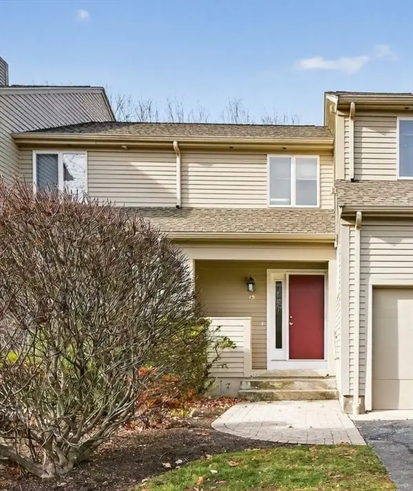 15 Poppasquash Rd #15, North Attleboro, MA 02760