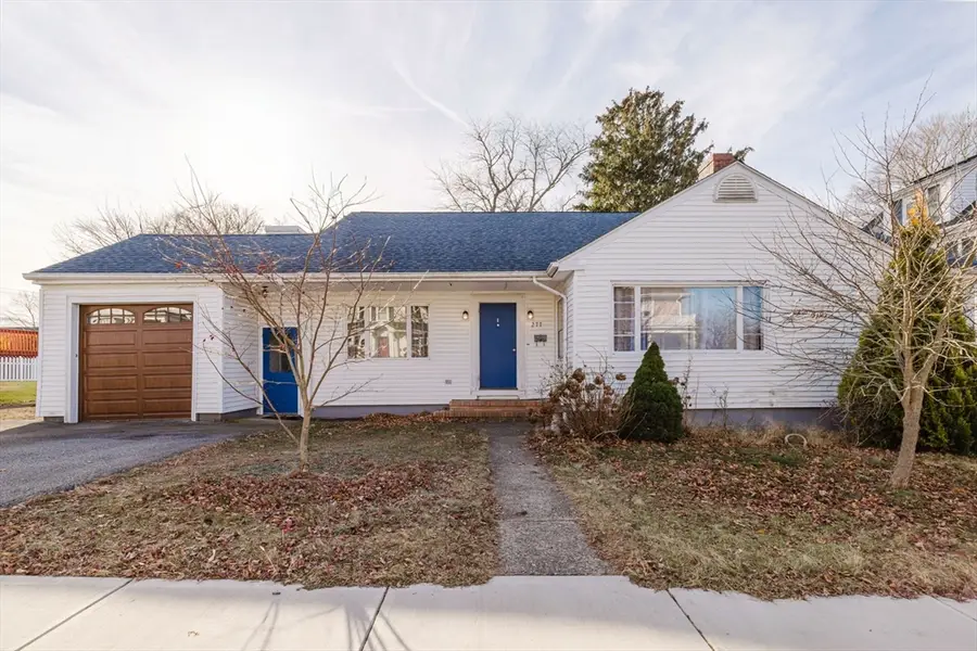 277 Valentine St, Fall River, MA 02720 - Image #2