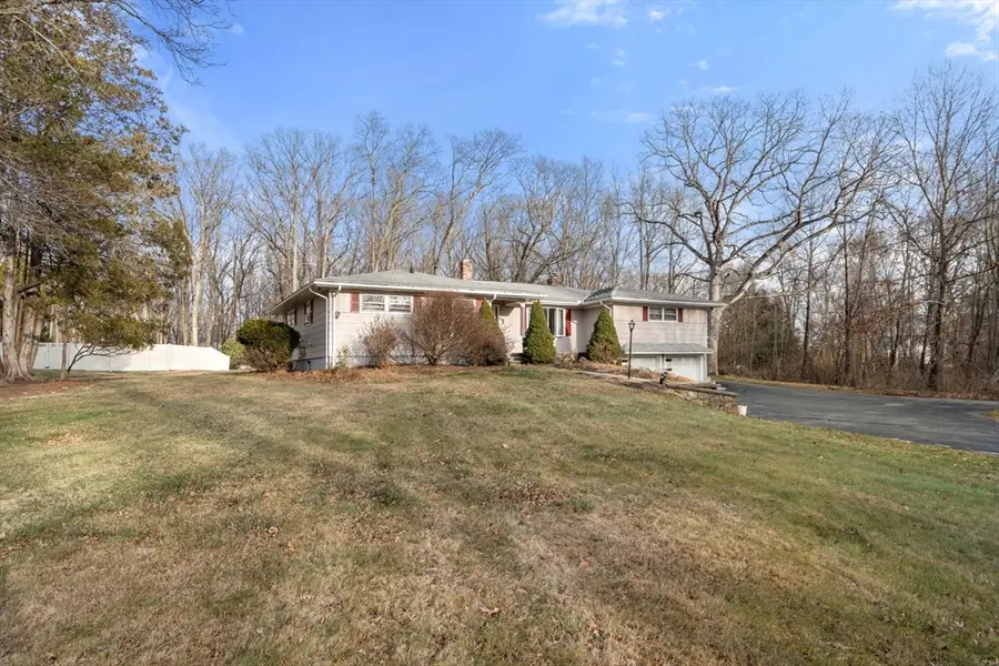 46 Ramshorn Rd, Dudley, MA 01571 - Image #3