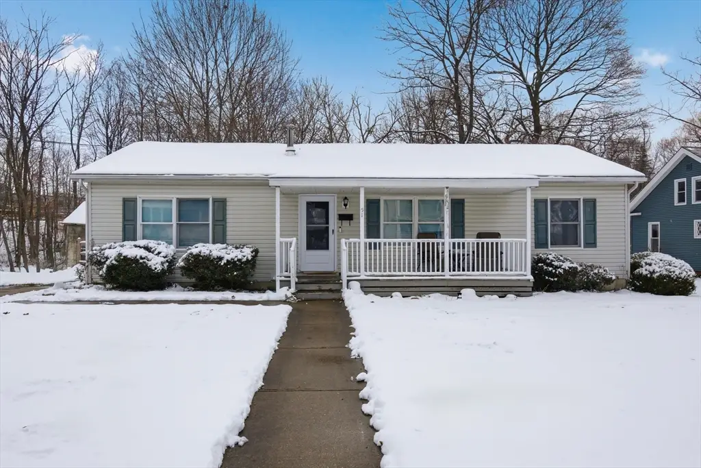 51 Notch Rd, North Adams, MA 01247 - Image #1