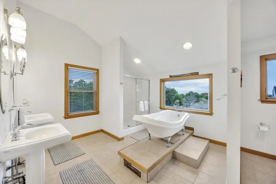 128 Shore Rd, North Truro, MA 02652 - Image #3