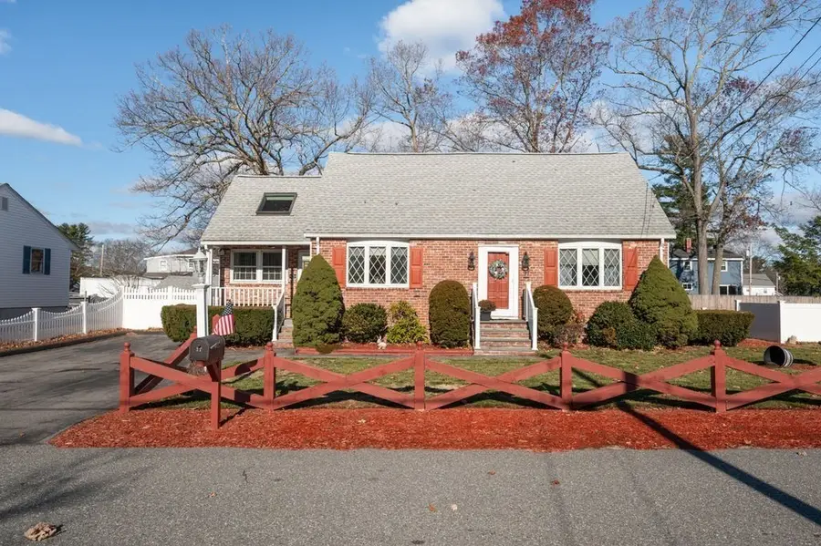 37 Pinewood Ave, Billerica, MA 01821 - Image #2
