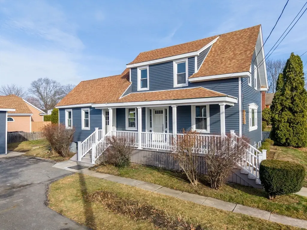 32 Cedar St, Fairhaven, MA 02719 - Image #1