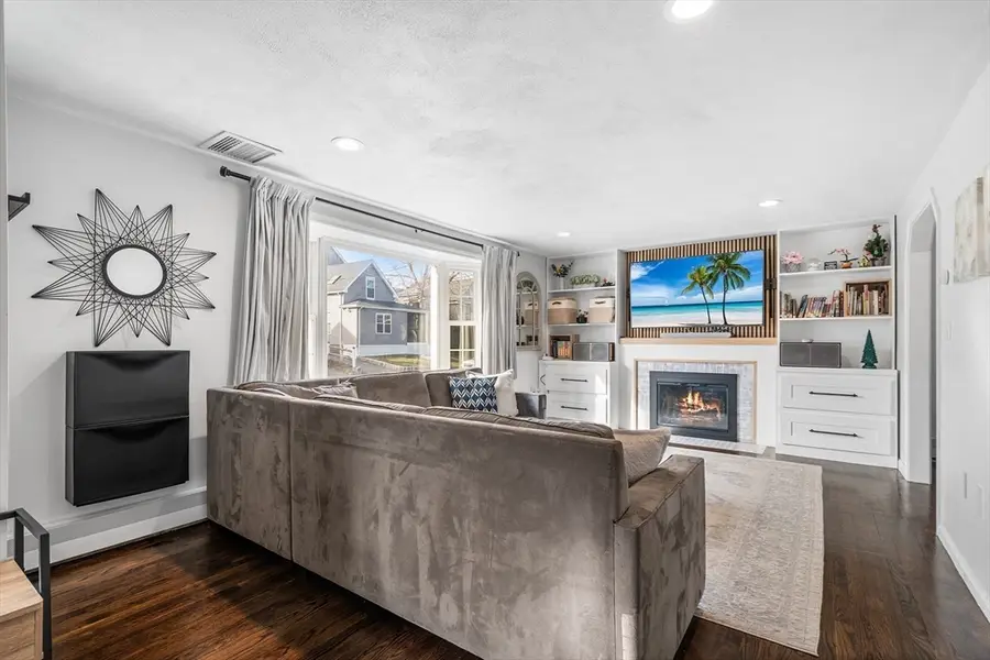 26 Berlin Ave, Milton, MA 02186 - Image #3