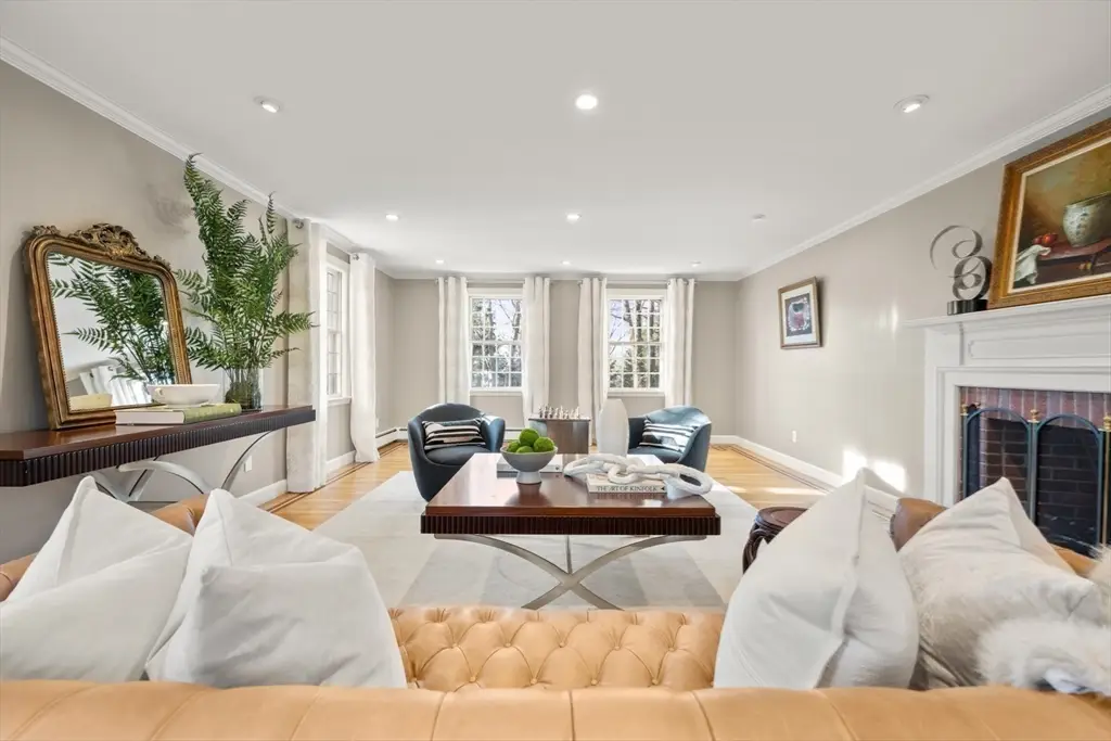 84 Royalston Rd, Wellesley, MA 02481 - Image #1