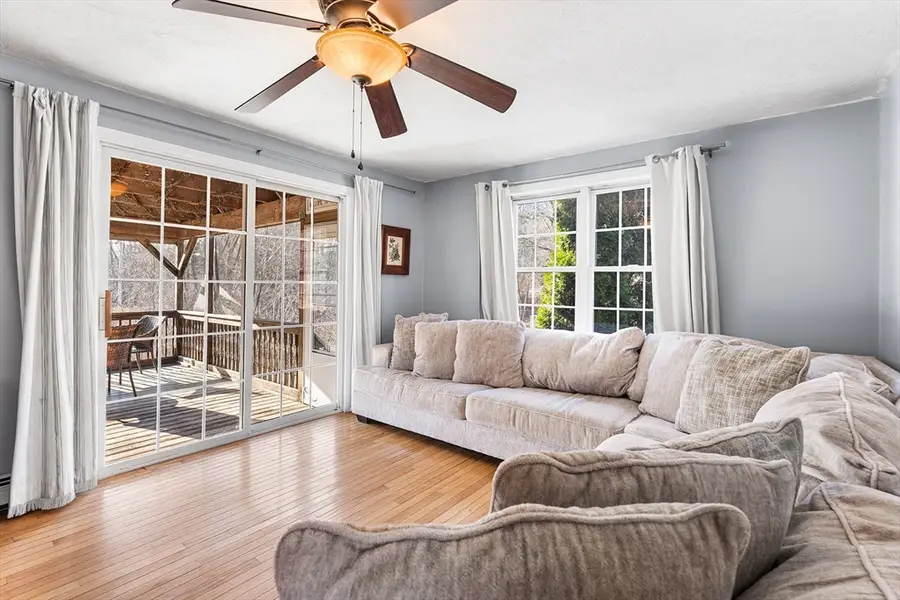 52 Deanville Rd, Attleboro, MA 02703 - Image #3