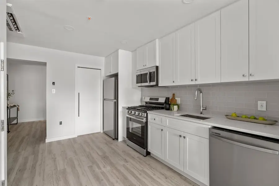 602 Canterbury #U1, Boston, MA 02131 - Image #3
