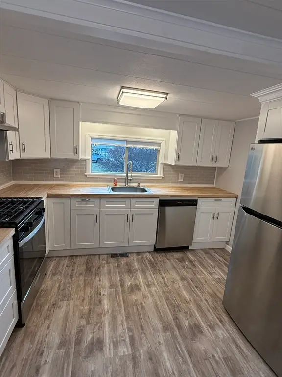 10 Willow Circle, Brimfield, MA 01010 - Image #3