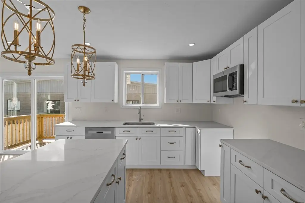 25 Lebanon St #C, Fall River, MA 02723 - #1