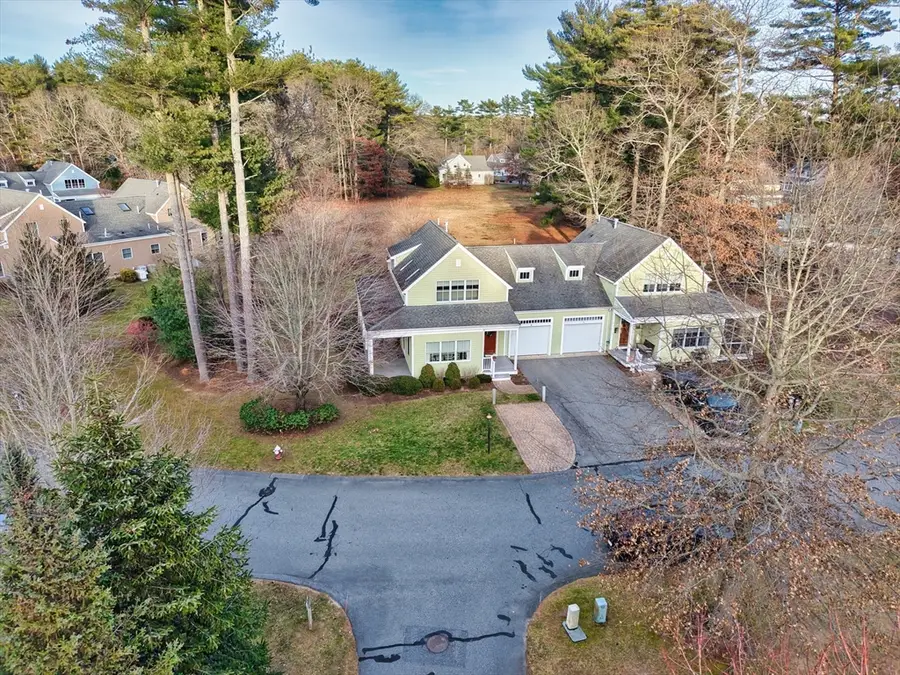 8 Hathaway Pond Circle #8, Rochester, MA 02770 - Image #2