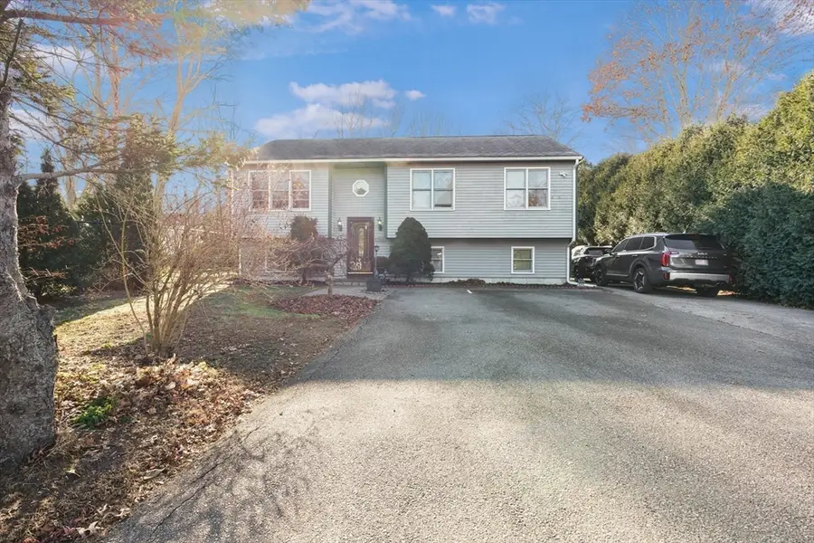 1396 Wilbur Ave, Swansea, MA 02777 - Image #2