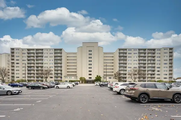 200 Cove Way #304, Quincy, MA 02169