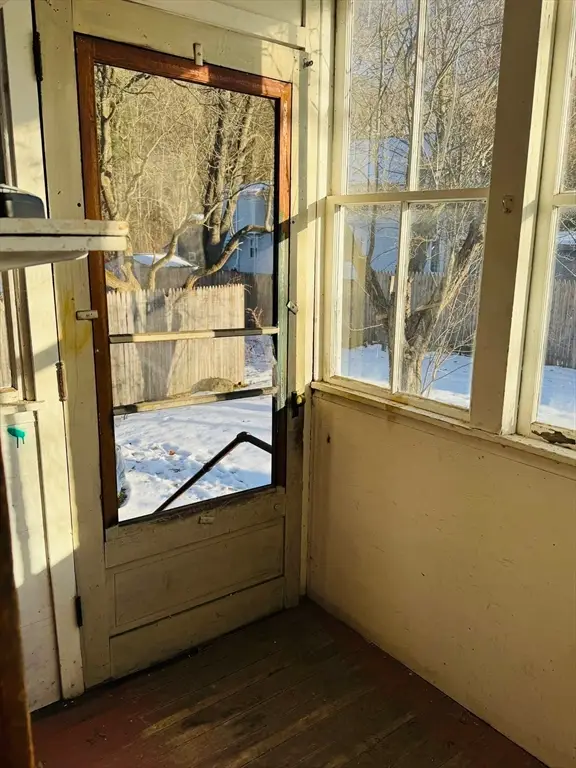 61 Woodmont Rd, Northampton, MA 01060 - Image #3