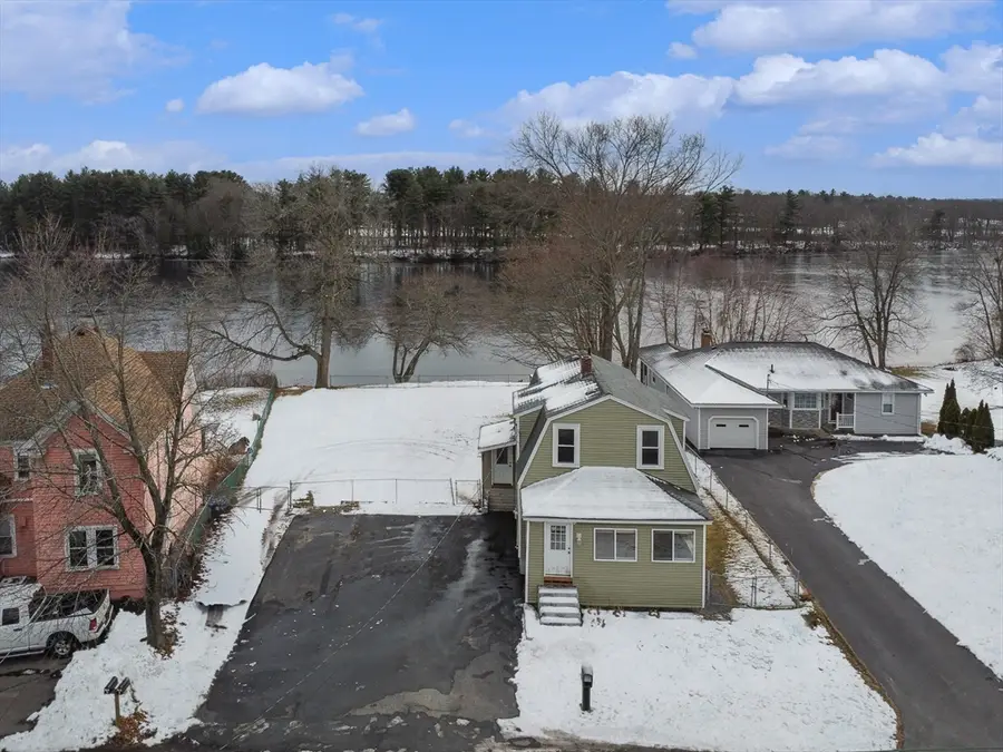 514 Lowell St, Methuen, MA 01844 - Image #2