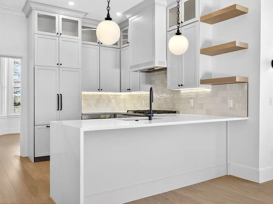 427 E 6th St #2, Boston, MA 02127 - Image #3