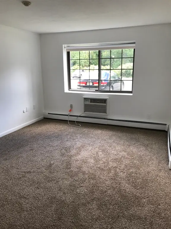 135 Grove Street #115, Rockland, MA 02370