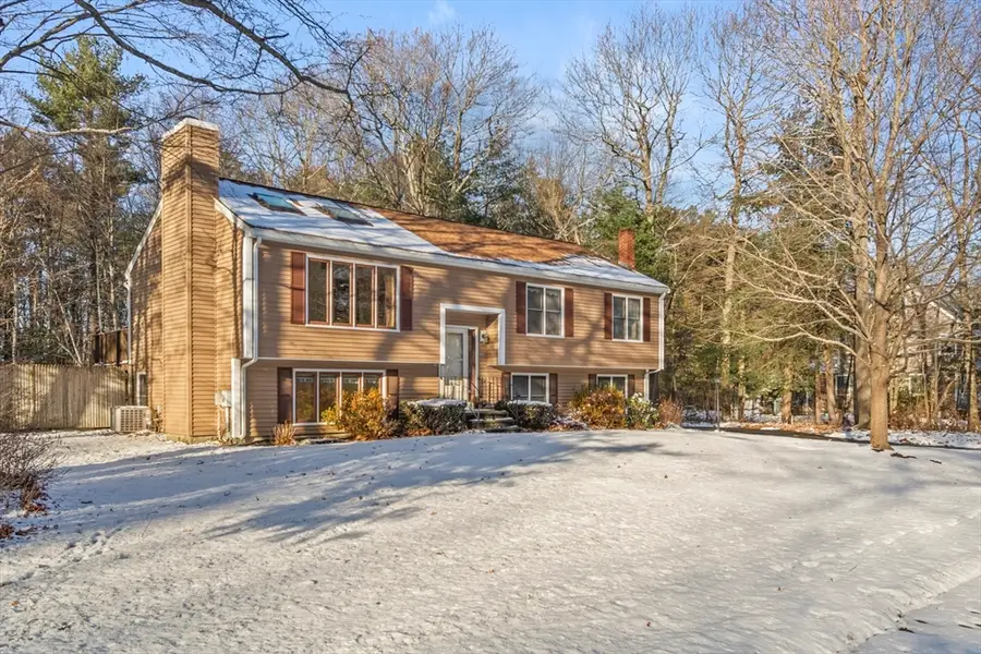 144 Helen Dr, Abington, MA 02351 - Image #2