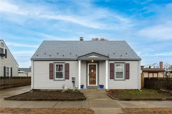 66 State St, Pawtucket, RI 02861
