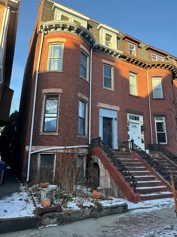 746 E 4th St, Boston, MA 02127 - Image #1