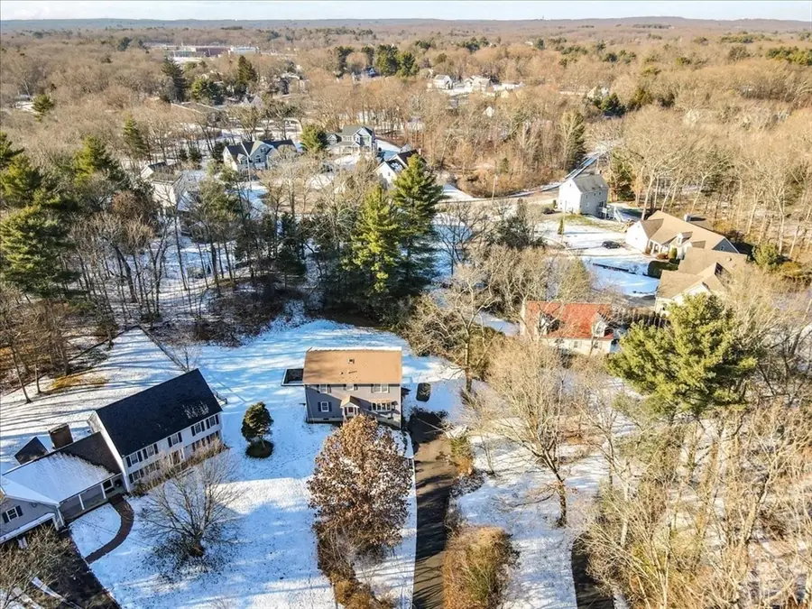 10 Hazelwood Ct, Attleboro, MA 02703 - Image #2