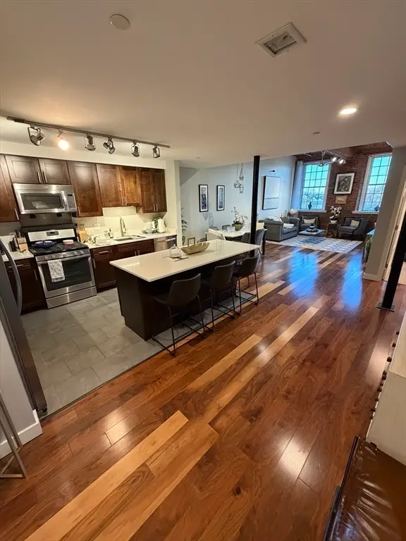 130 John St #245, Lowell, MA 01852 - Image #2