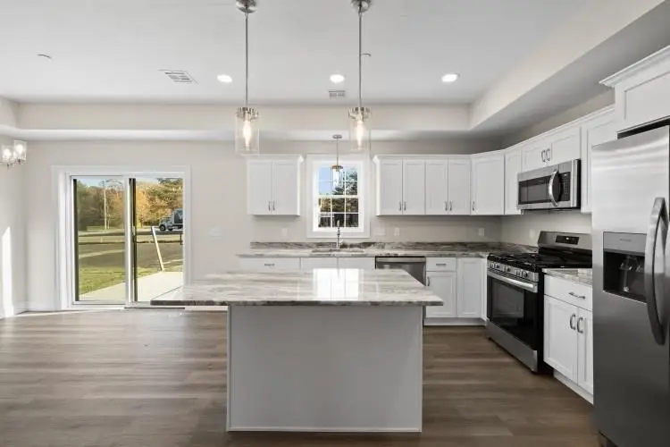 25 Johnson St #A, Taunton, MA 02780 - Image #3