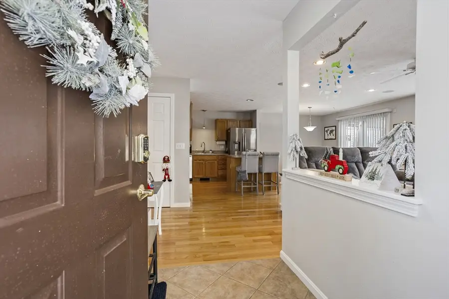 12 Meditation Ln #12, Lancaster, MA 01523 - Image #2