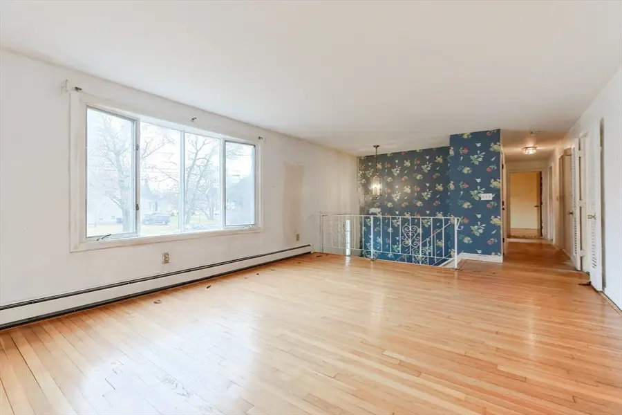 194 Ewing Dr, Stoughton, MA 02072 - Image #3