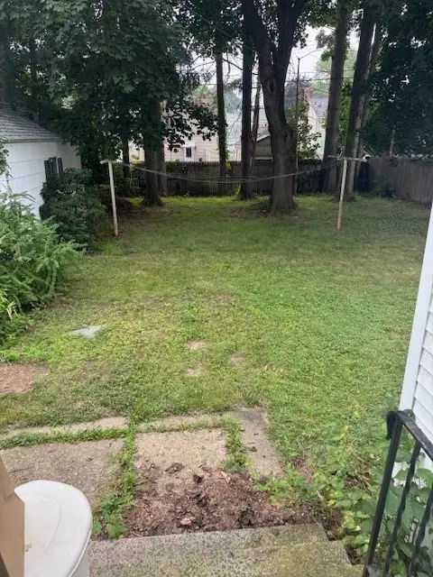 140 Sycamore Street, Holyoke, MA 01040 - Image #2