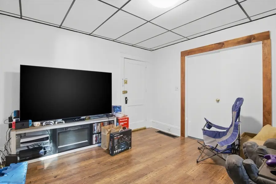 17 Fairbanks St, Worcester, MA 01610 - Image #3