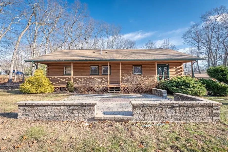 56 Parmenter Ln, North Attleboro, MA 02760 - Image #2