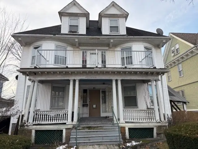 25-25A Charlotte St, Boston, MA 02121 - Image #1