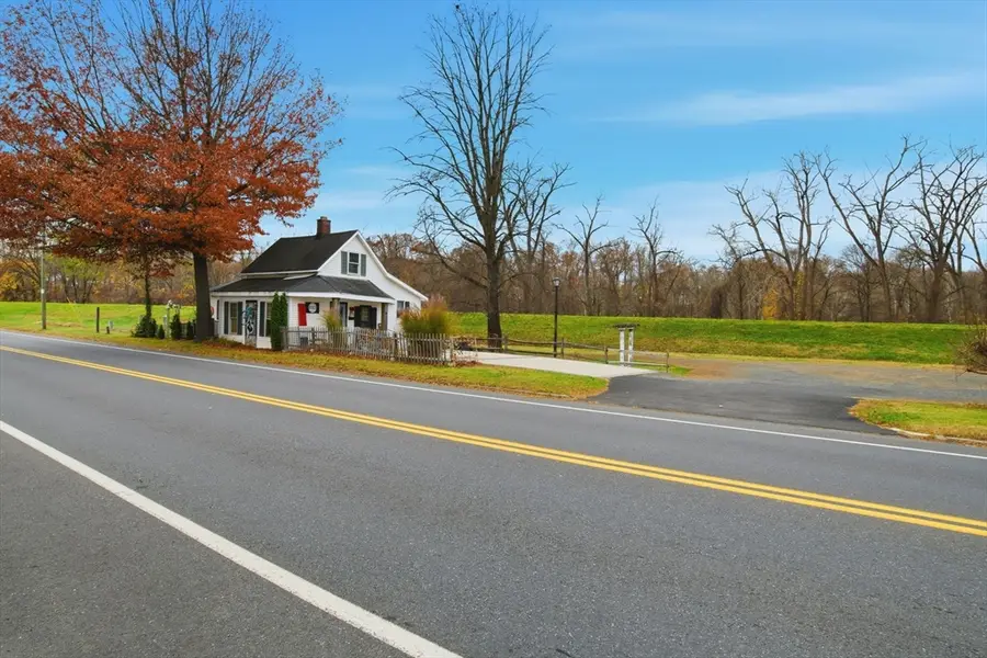 148 River St, West Springfield, MA 01089 - Image #3