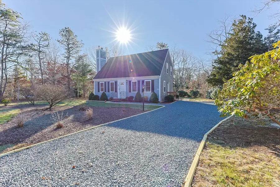 52 Waquoit Farms Dr, Falmouth Town, MA 02536 - Image #2