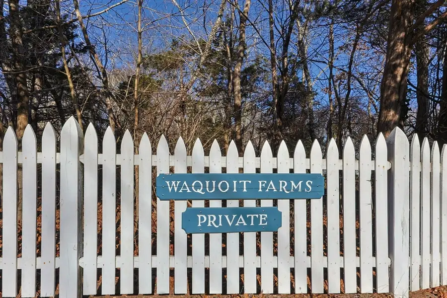 52 Waquoit Farms Dr, Falmouth Town, MA 02536 - Image #3