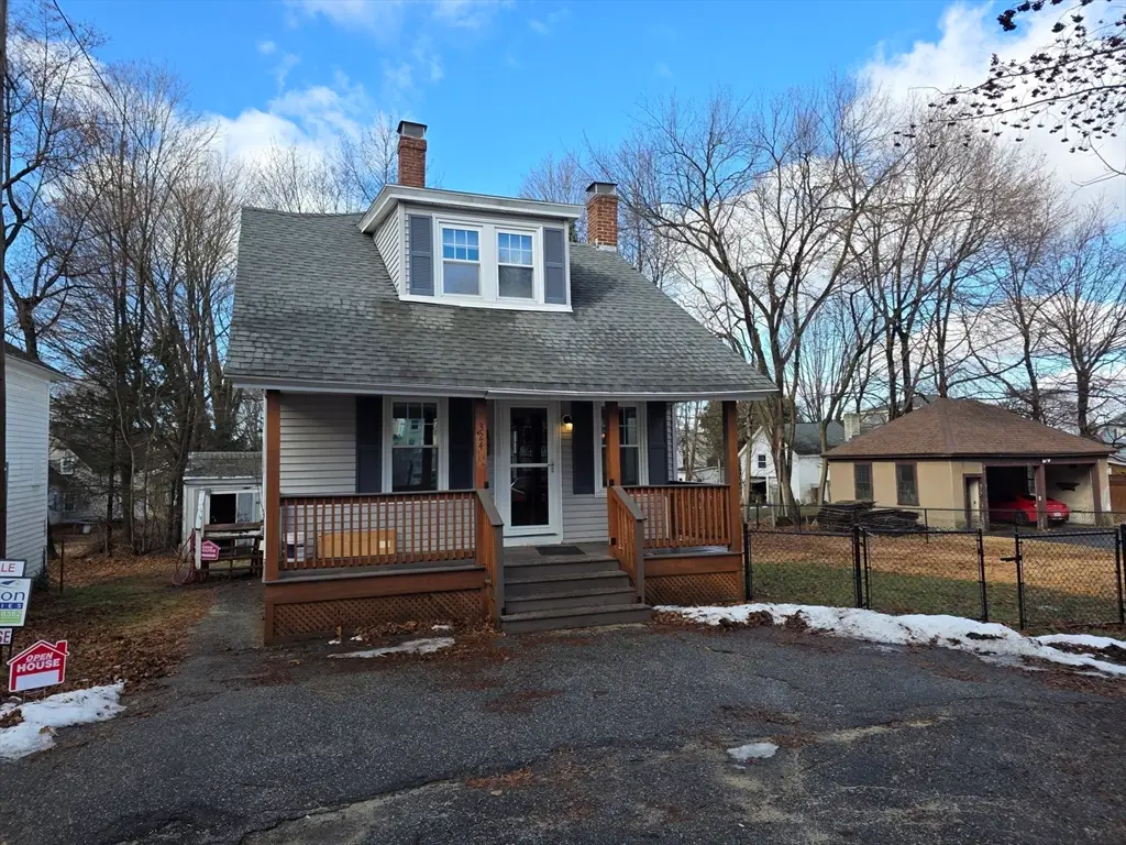 324-1/2 Chestnut St, Clinton, MA 01510 - Image #1