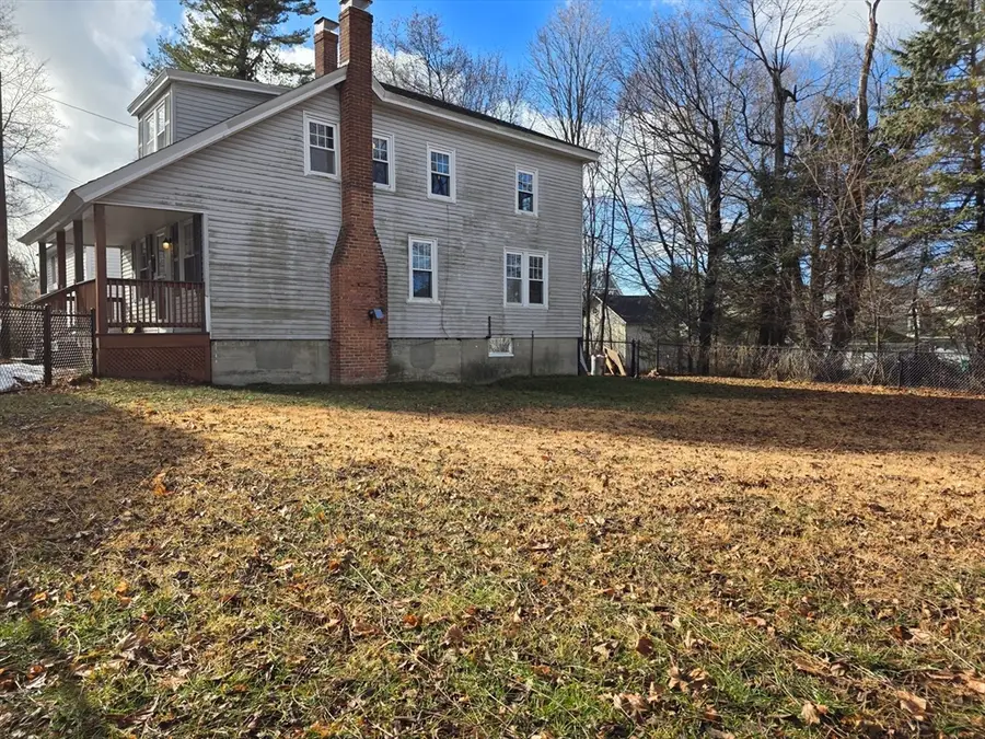 324-1/2 Chestnut St, Clinton, MA 01510 - Image #3