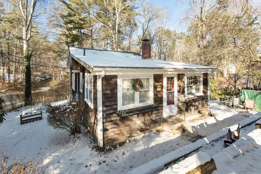 22 Mill Pond Rd, Pembroke, MA 02359 - Image #2