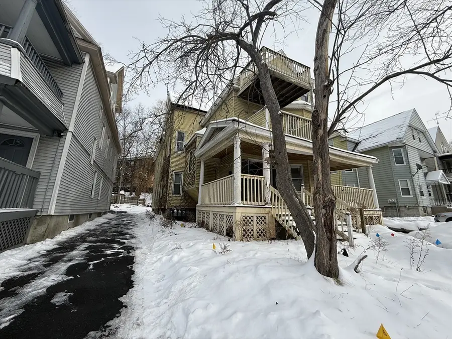 77 Fort Pleasant Ave, Springfield, MA 01108 - Image #3