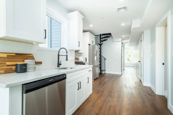 221 Paris #1, Boston, MA 02128