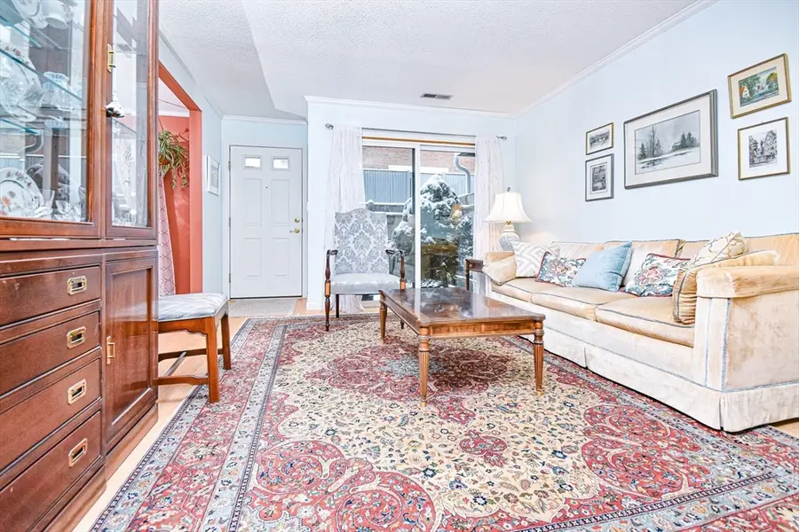 27 Rosewood Dr #27, Stoughton, MA 02072 - Image #3